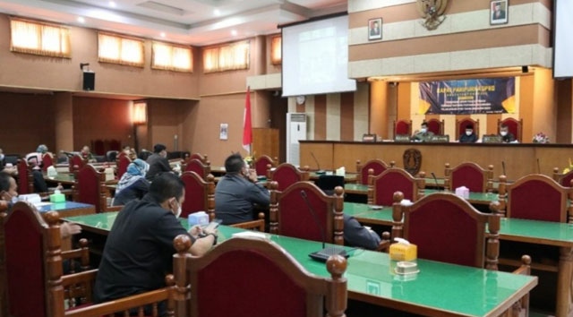 Bupati Ponorogo, Rapat Paripurna DPRD Konstruktif dalam Pembangunan