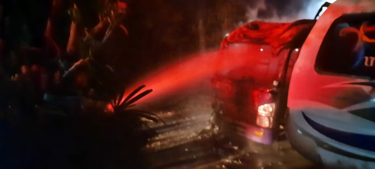 Apes Hendak Disewa, Sebuah Mobil Bus Terbakar di Ponorogo