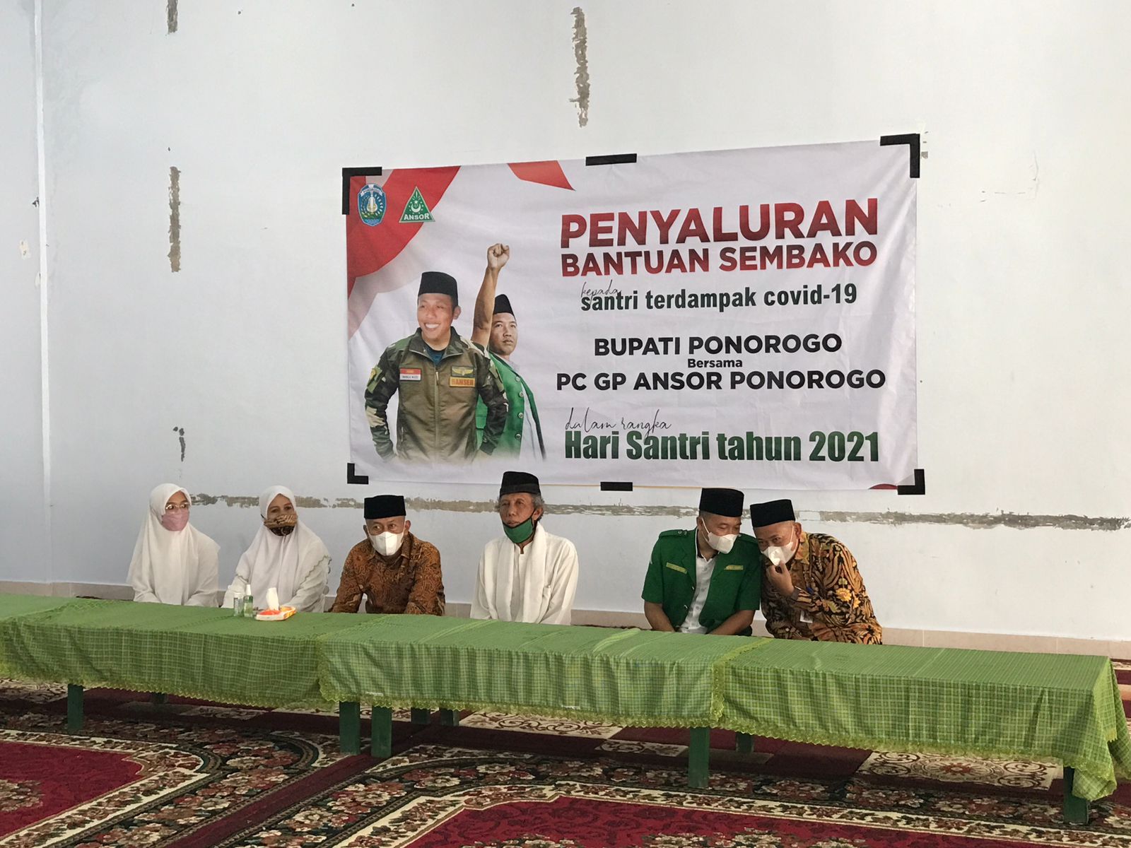 Ansor dan Pemkab Ponorogo Bersinergi Salurkan Bantuan Bagi Santri Terdampak Covid-19