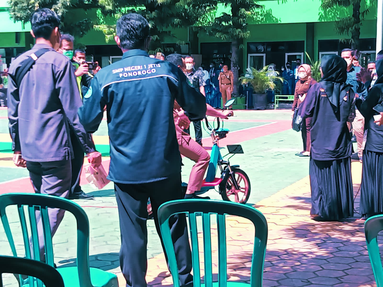 Luncurkan Kelas Riset, SMPN 1 Jetis Ponorogo Ditinjau Bupati