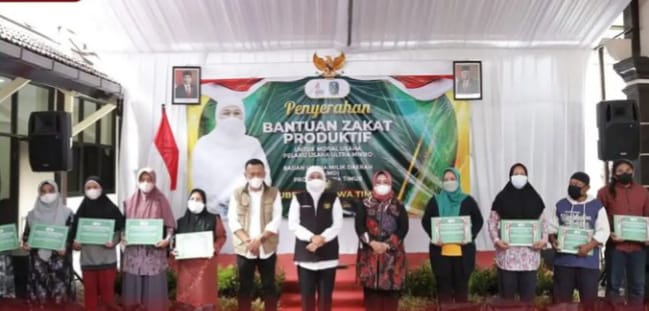 Kang Giri Bupati Ponorogo dan Khofifah Gubernur Jatim