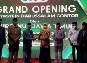 Kang Giri Dampingi Gubernur Jawa Timur Resmikan RS Yasyfin  Gontor Ponorogo