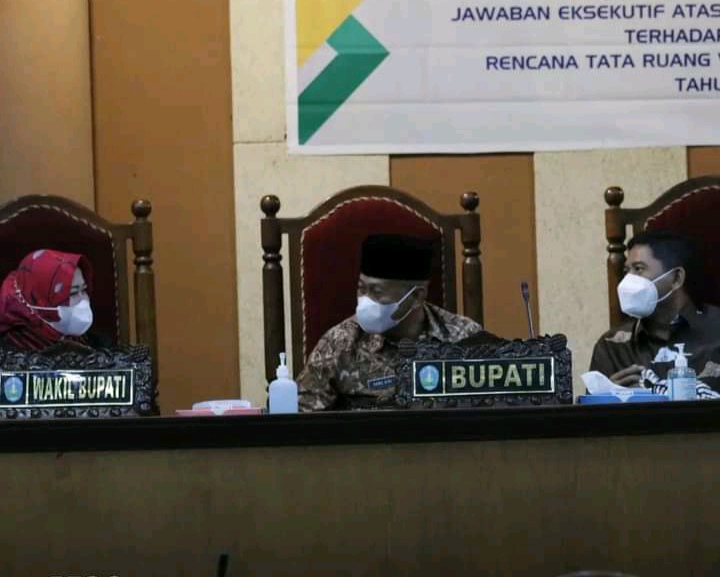 Perda RTRW KA Madiun Slahung Kang Giri Bupati Ponorogo