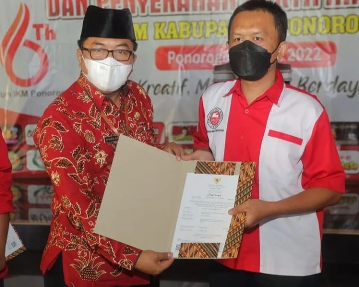 Sertifikasi Halal IKM Kang Giri Bupati Ponorogo