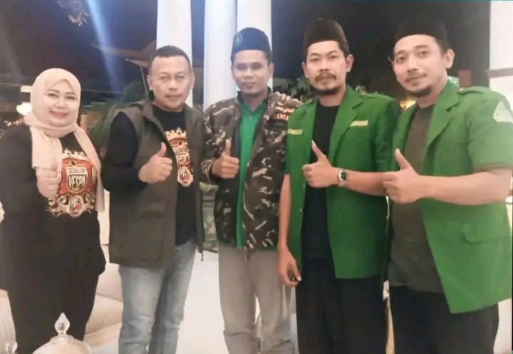 Kang Giri Sambut Pasar Rakyat Festival Santri GP Ansor Ponorogo