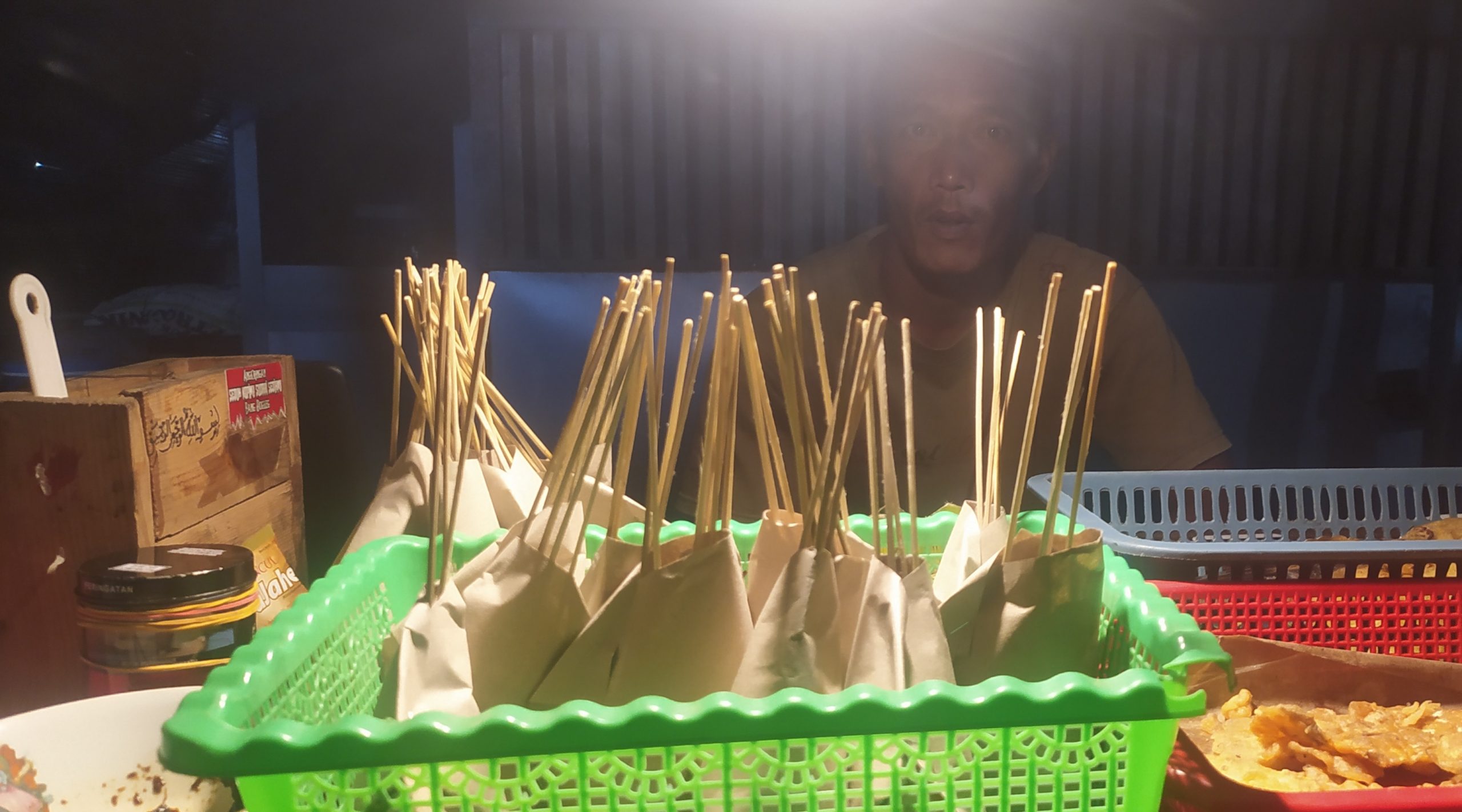 Usaha Sate Tahu, Pemuda Ponorogo Mampu Meraup Untung Jutaan Rupiah