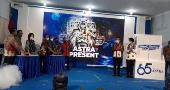 SMK 2 Ponorogo Program Nasional Showcase