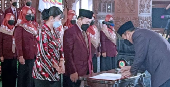 Pelantikan DPD PPNI, Kang Giri Bupati Ponorogo Puji Peran Penting Perawat