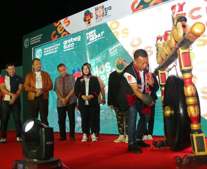 Hos Cestra Grebeg Suro Kang Giri Bupati Ponorogo