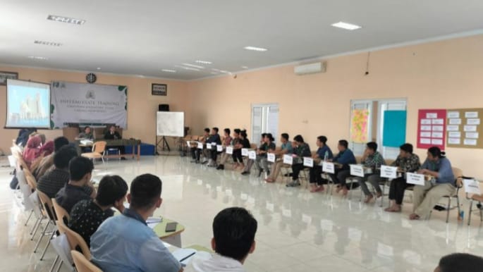 Kang Giri Tutup Pelatihan LK HMI Ponorogo