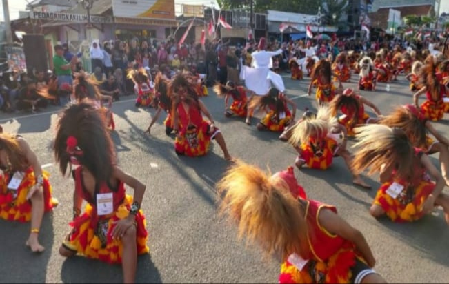 Rekor MURI Penari Bujangganong dan Sufi Ponorogo