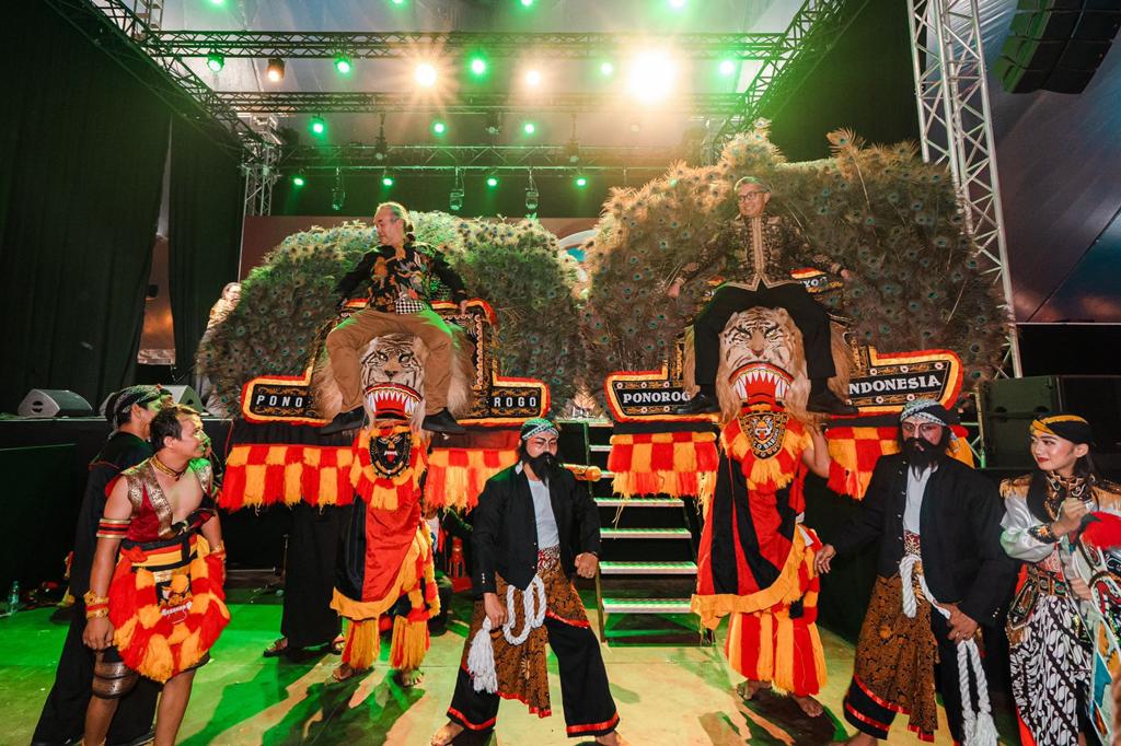 Duta Kesenian Reyog Ponorogo Belgia Eropa