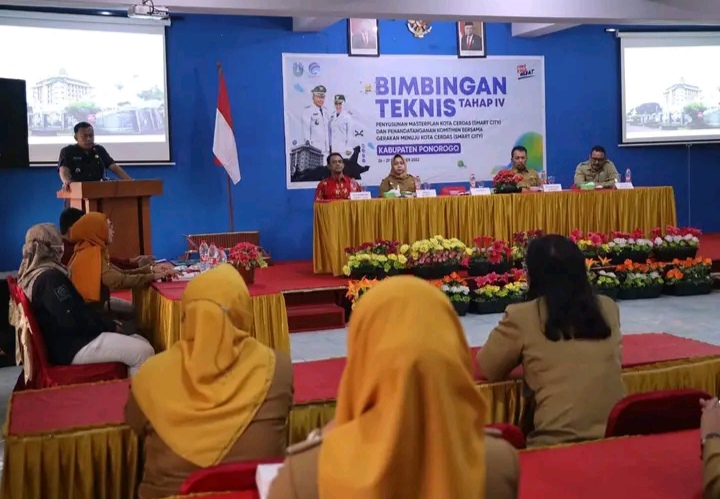 Kang Giri Bupati Smart City Ponorogo
