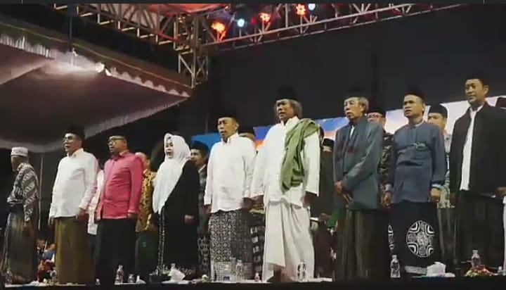 Kang Giri Bupati Ponorogo Hari Santri
