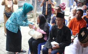 Kang Giri TP PKK Ponorogo Kunjungi Panti
