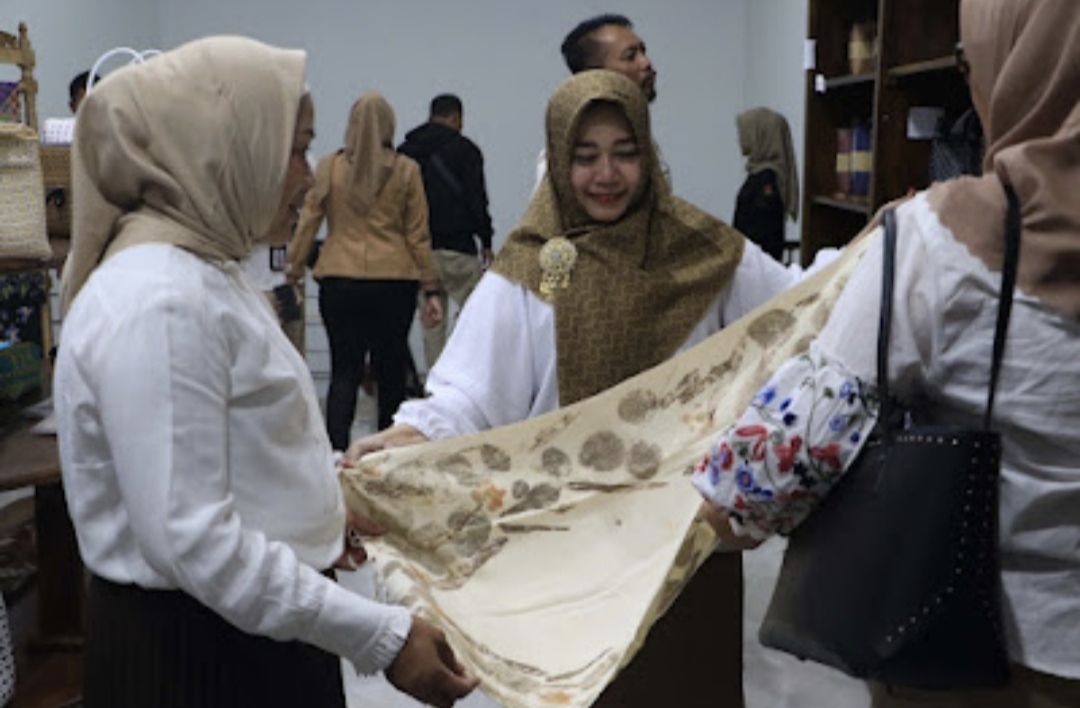 Tarik Wisatawan, Kang Giri bersama TP PKK Ponorogo Resmikan Mall PKK Gadung Melati