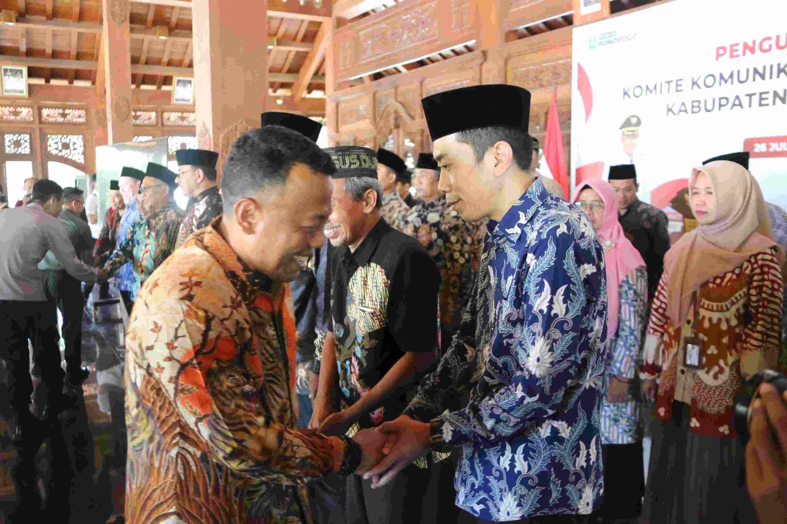 Cegah Informasi Hoaks, Kang Giri Bupati Ponorogo Lantik KKD