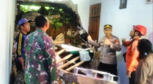 Hujan Deras, 11 Rumah di Jrakah, Sambit, Ponorogo  Terkena Longsor