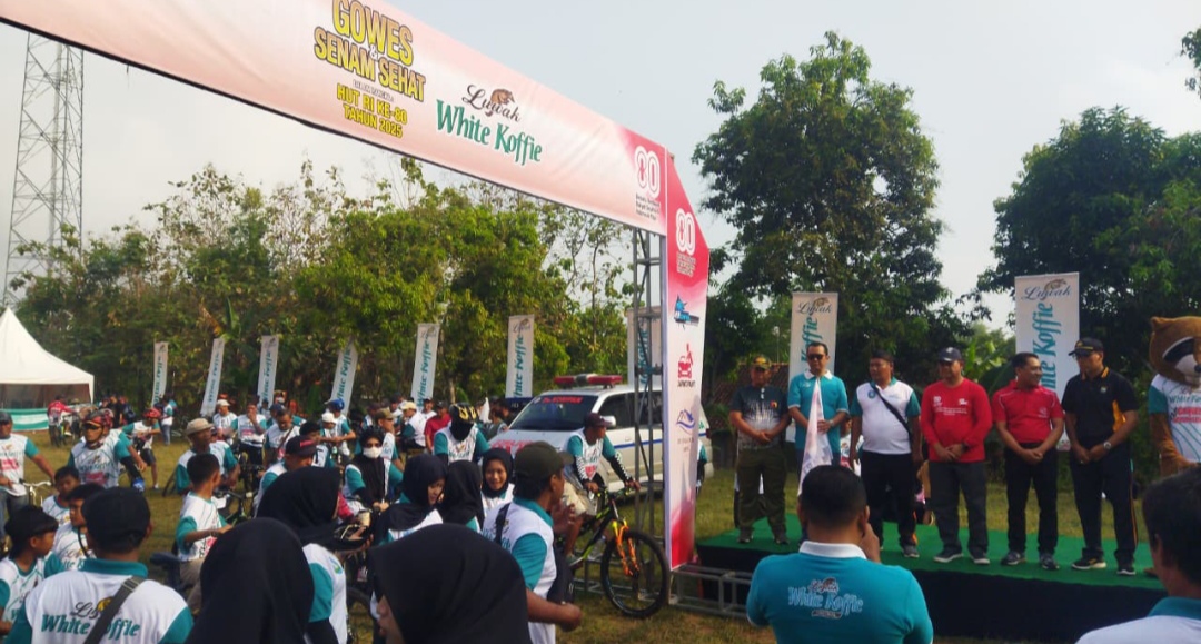 Semarak HUT ke-80 RI, Gowes Senam Sehat Koripan Ponorogo