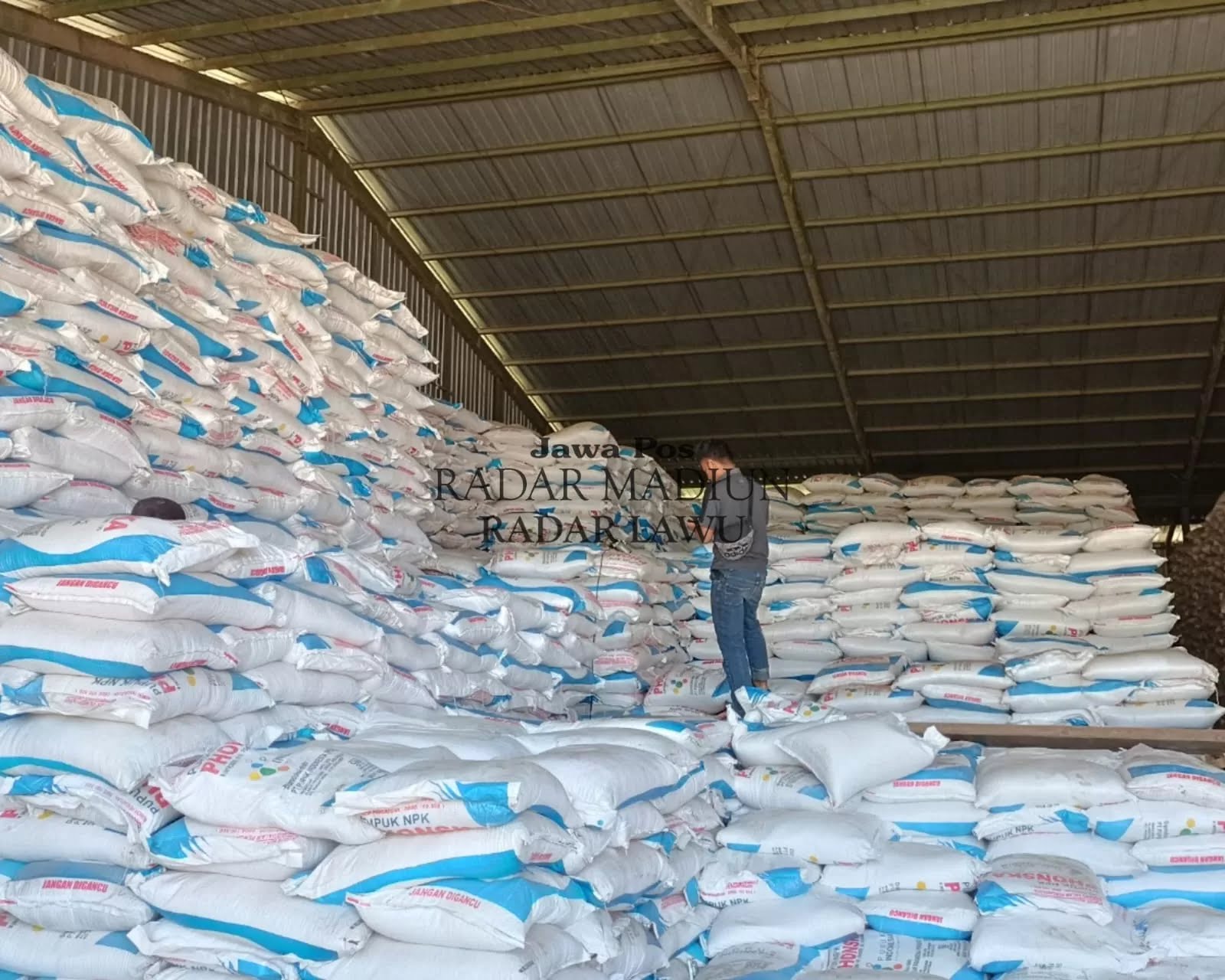 Jual Mahal, 4 Kios Pupuk Bersubsidi di Pacitan Dicabut Izinnya