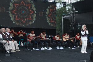 Keren, Parade Keroncong Festival Plaza Ndoyo Magetan Hipnotis Penonton