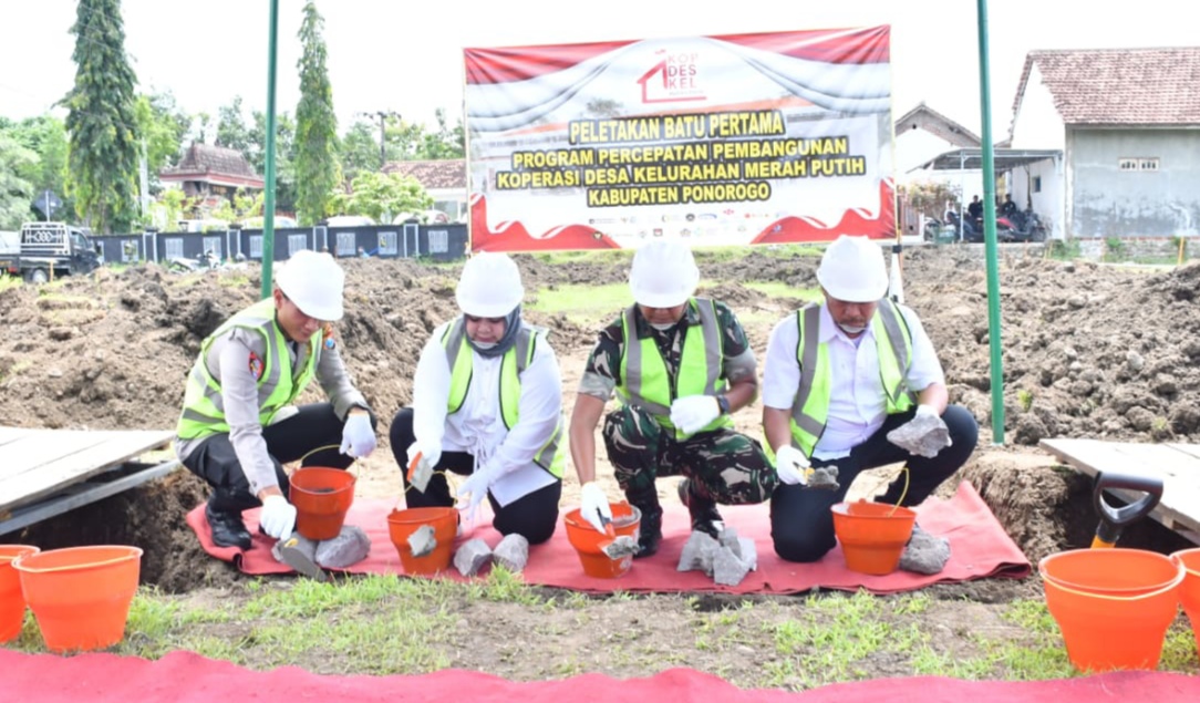 Pembangunan Gedung KDMP ke-100 di Ponorogo Dimulai