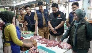 Pemkab Magetan Sidak Harga dan Stok Sembako di Pasar Sayur