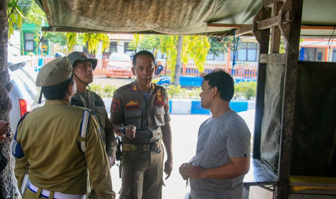 Santuy, Pemkab Ponorogo Pulihkan Fungsi Trotoar