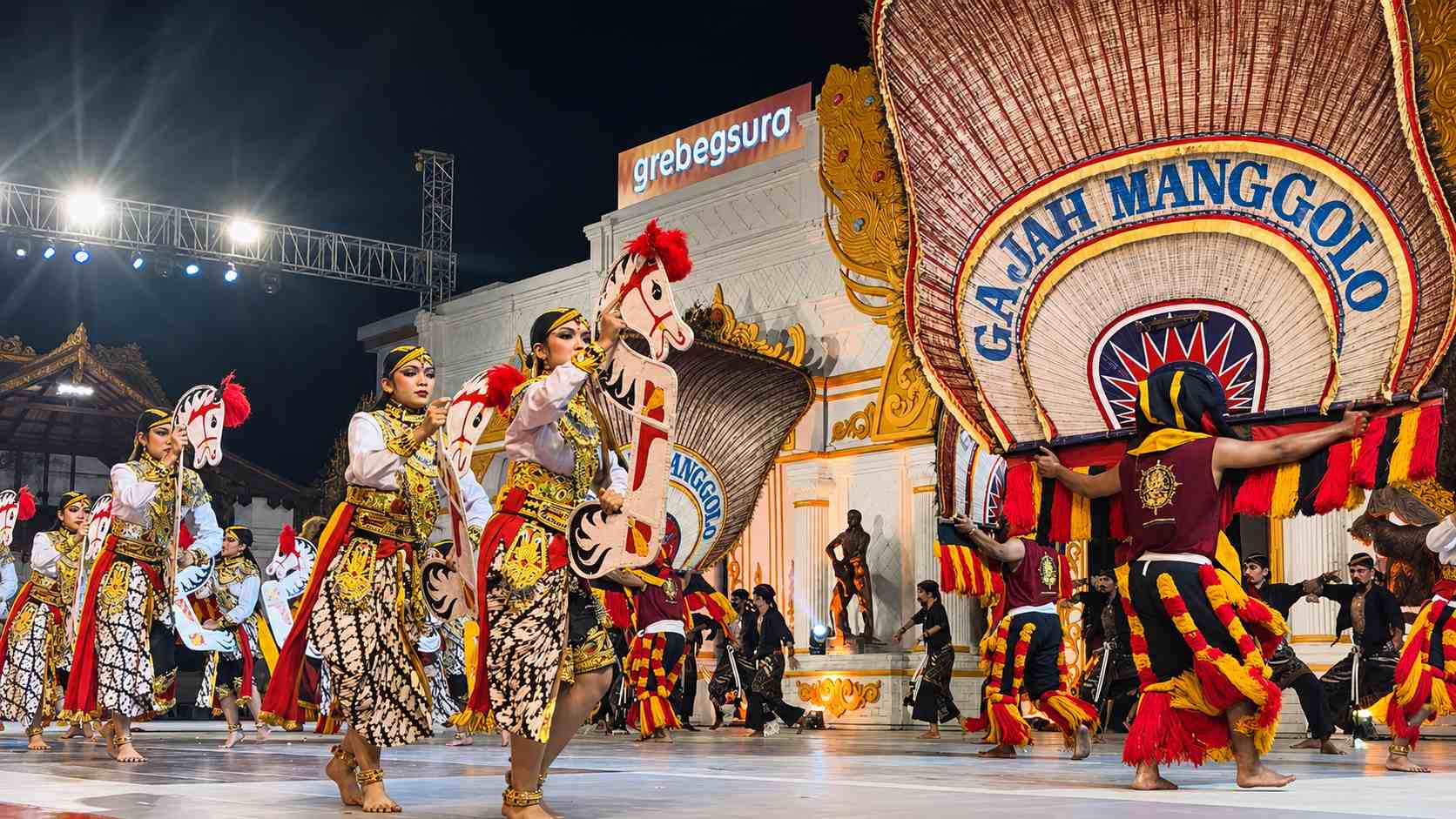 Tampil Sigrak Trengginas, Gajah Manggolo Smaza Ponorogo Tuai Pujian