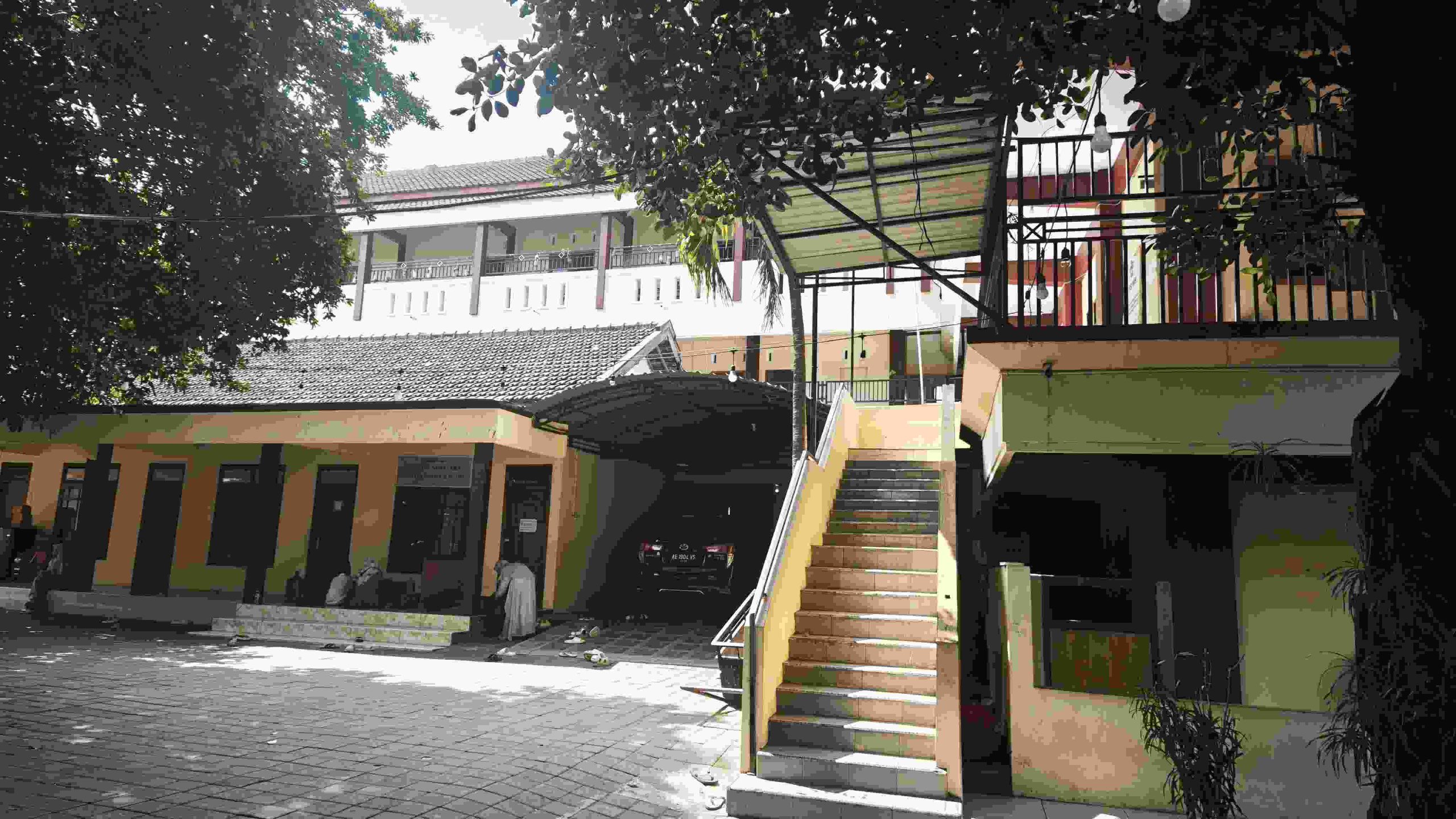 Bullying di MI Al-Kautsar Durisawo Ponorogo, Korban Patah Tangan