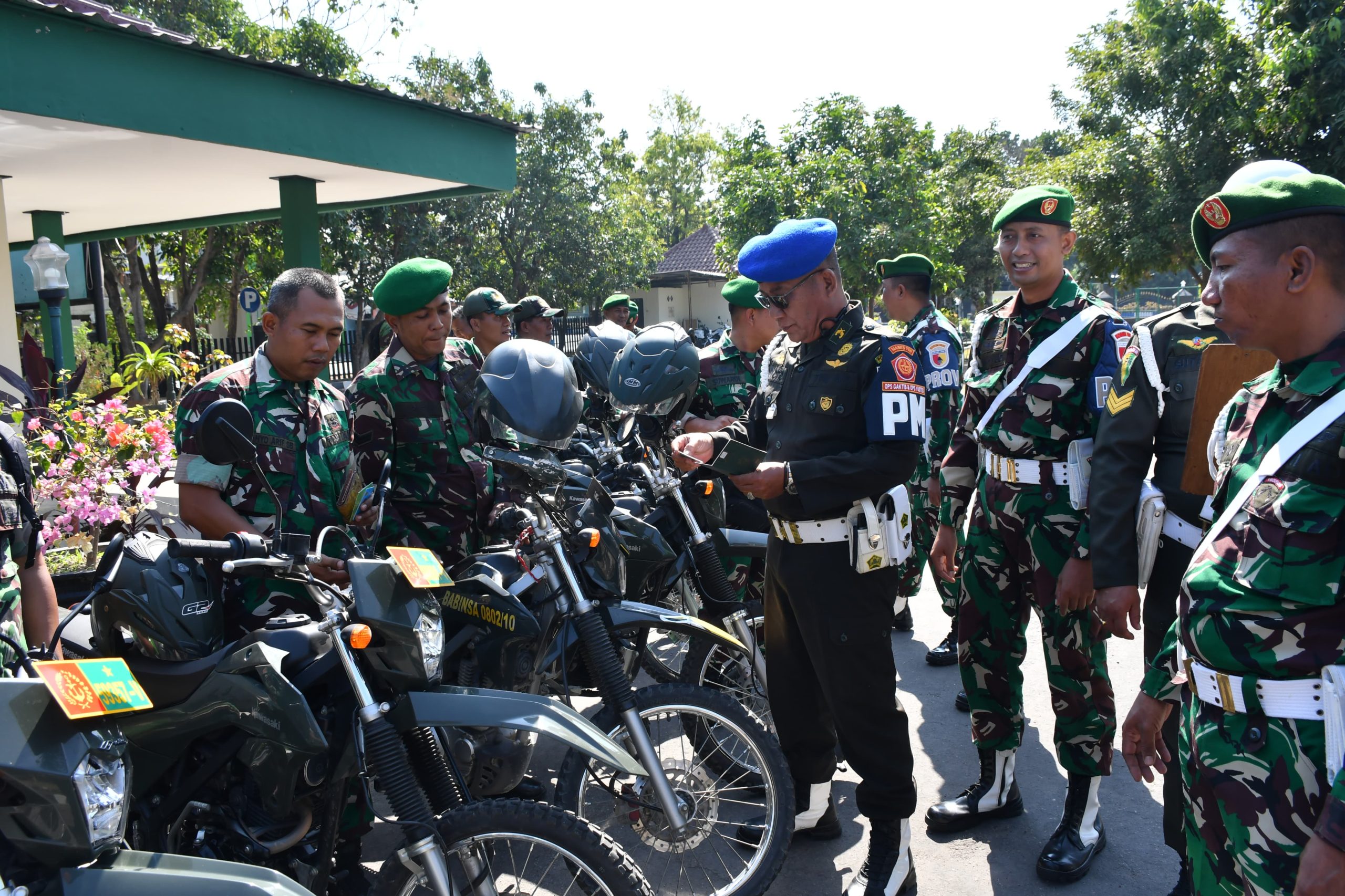 Mendadak Semua Kendaraan Prajurit Kodim 0802 Ponorogo Berjajar, Ada Apa?