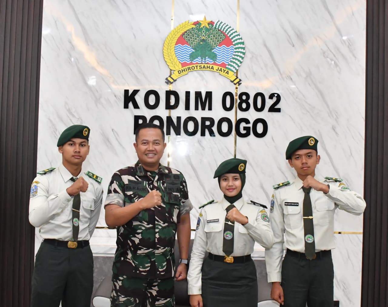 Sambangi Makodim Ponorogo, Tiga Siswa SMAN 5 Taruna Brawijaya Belajar Nilai Kepemimpinan dari Dandim