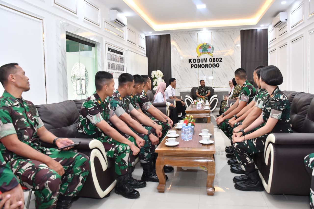 Dandim Ponorogo Sambut Kadet Unhan RI, Dorong Pengabdian di Sekolah Rakyat Berdampak Positif