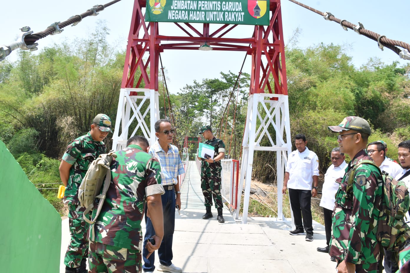 Pastikan Kualitas Pembangunan Jembatan Perintis Garuda, Dandim Ponorogo Sambut Tim Wasev Itdam V/Brawijaya