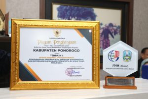 Hebat, Sekretariat DPRP Ponorogo Raih Peringkat Dua Pengelolaan JDIH