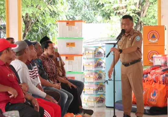 Lega, Bantuan Dampak Banjir Diserahkan Bupati Ponorogo